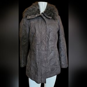 Danier Women's Size Small Genuine Leather Jacket With Faux Fur